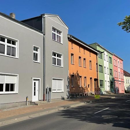 Friedland  Modern Eingerichtet-Stadtnah-Ferienwohnung Mit Geschirrspueler Und Waschmaschine מראה חיצוני תמונה